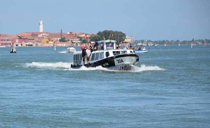 Alberoni Venecia en barco vaporetto