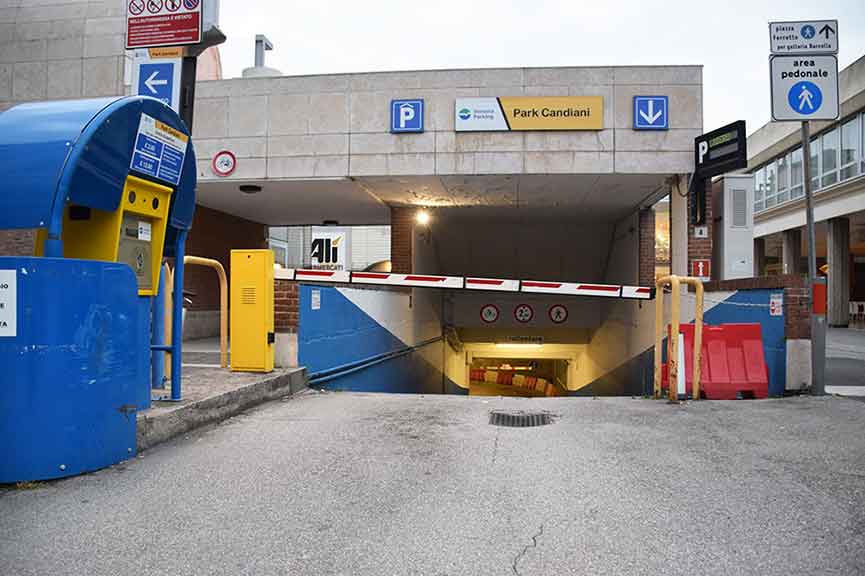 Parkings Gare de Mestre Venise - Gare de Mestre Venise