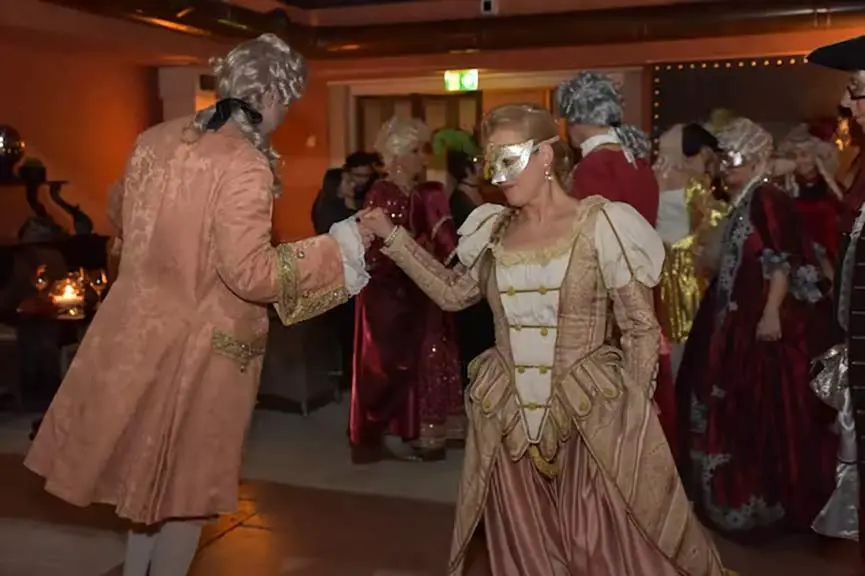 Dancing Chocolate, cours de danse du XVIIIe siècle du Carnaval de Venise
