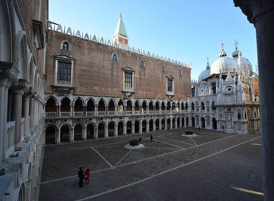 Courtyard inside Doge's Palage in Venice