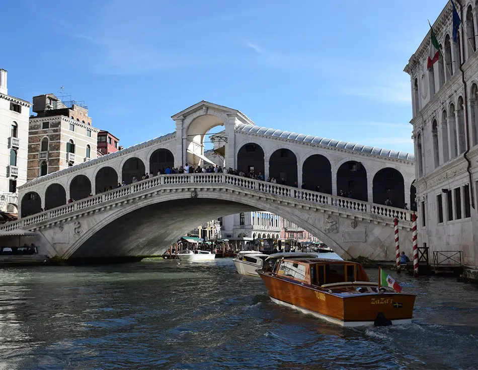 Come arrivare al Ponte di Rialto di Venezia in vaporetto